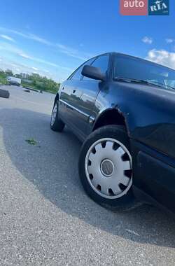 Седан Audi 100 1993 в Києві