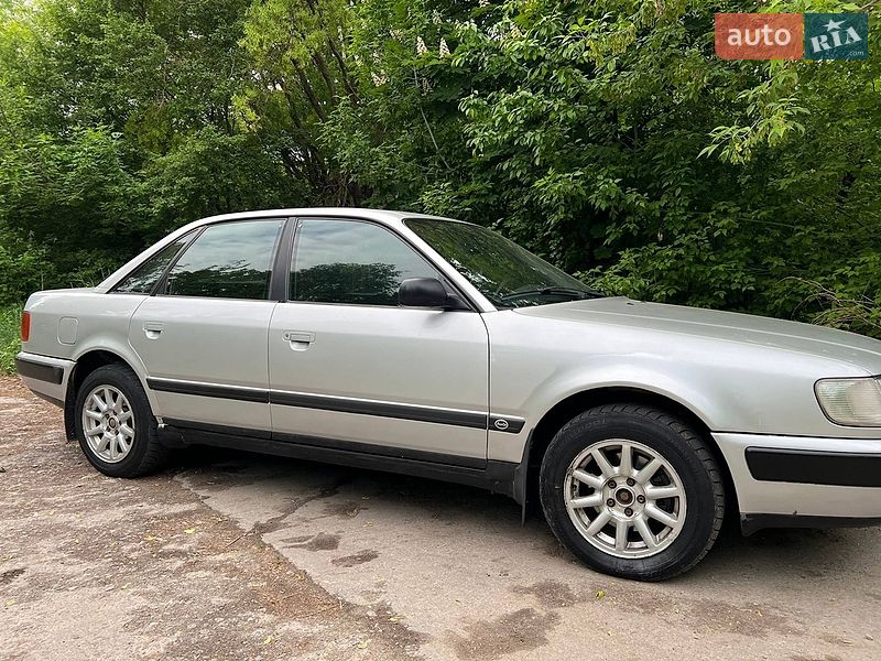 Седан Audi 100 1994 в Хмельницком