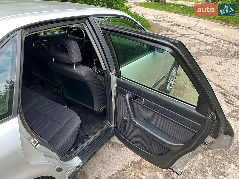 Седан Audi 100 1994 в Хмельницком