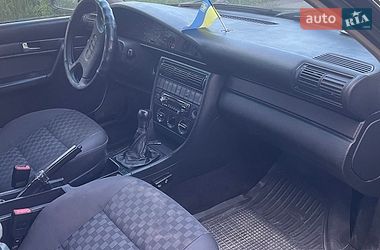 Седан Audi 100 1992 в Вороновиці