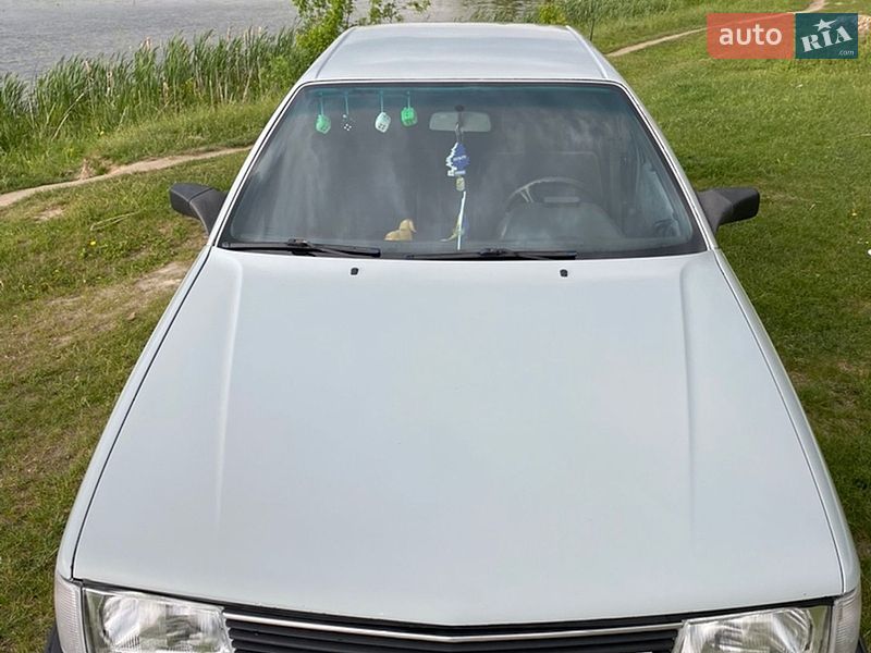 Седан Audi 100 1983 в Ковеле
