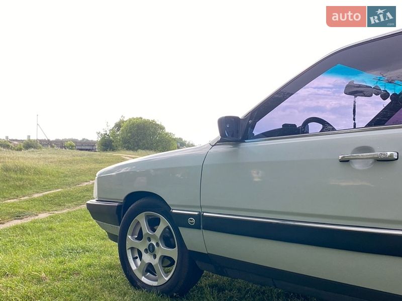 Седан Audi 100 1983 в Ковеле