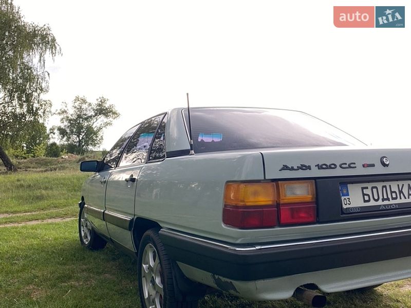 Седан Audi 100 1983 в Ковеле