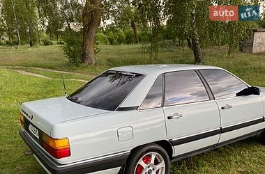 Седан Audi 100 1983 в Ковеле
