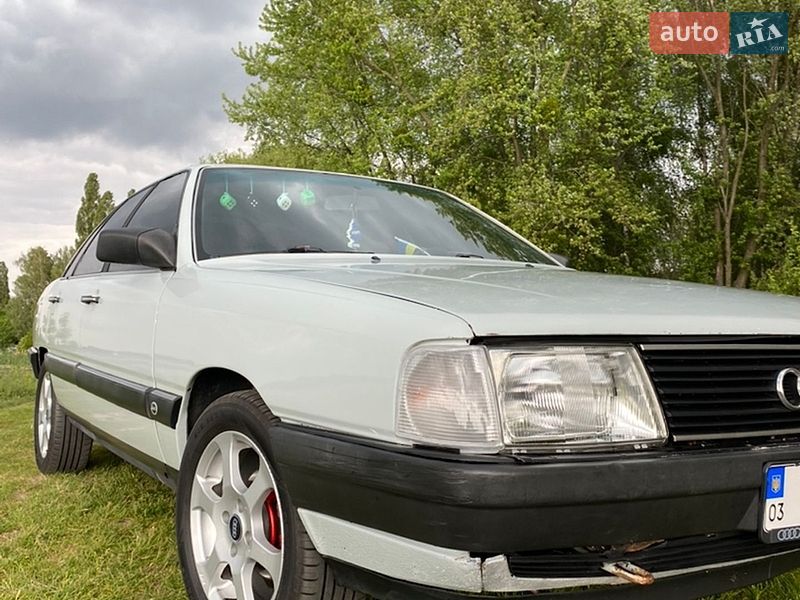 Седан Audi 100 1983 в Ковеле