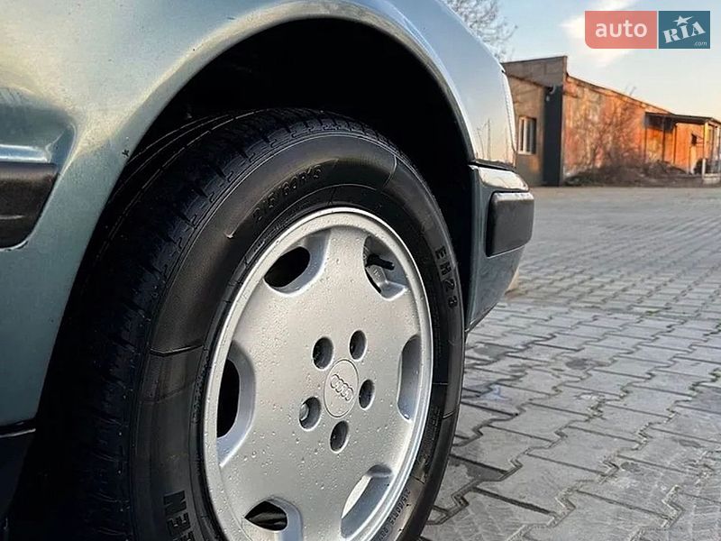 Седан Audi 100 1991 в Одесі