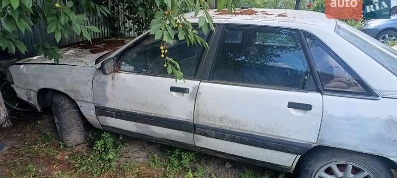 Audi 100 1984