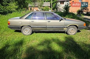 Седан Audi 100 1990 в Львове
