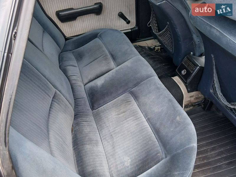 Седан Audi 100 1989 в Бучаче