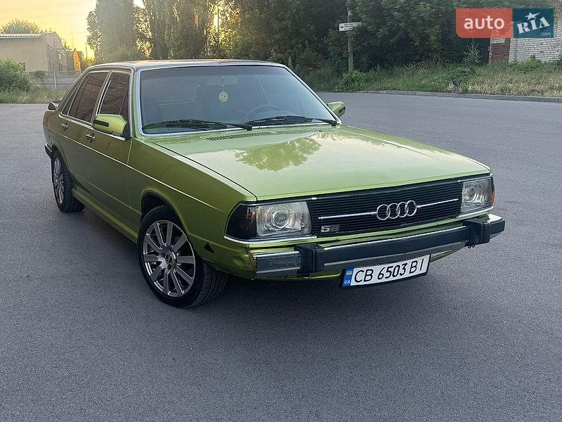 Audi 100 1981 Audi 100 1981