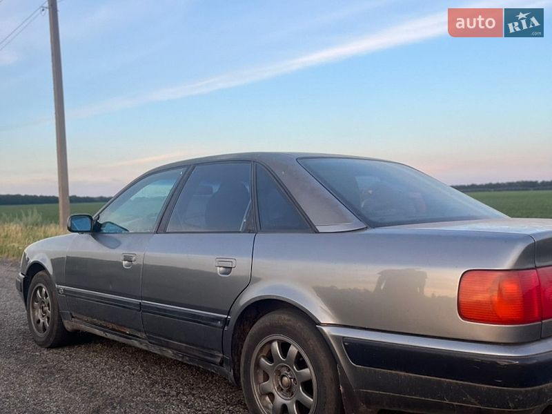 Седан Audi 100 1992 в Переяславе