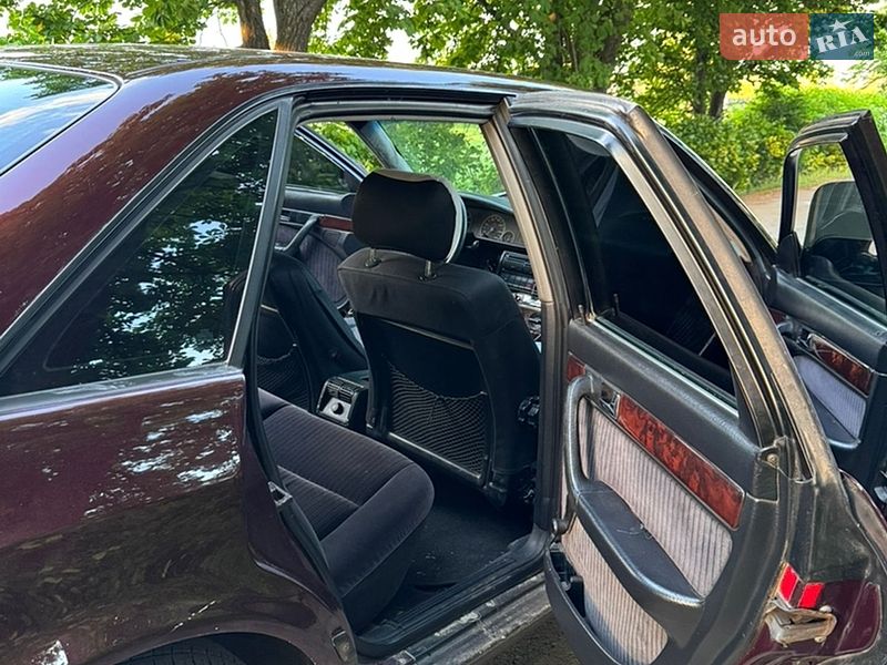Седан Audi 100 1993 в Ивано-Франковске