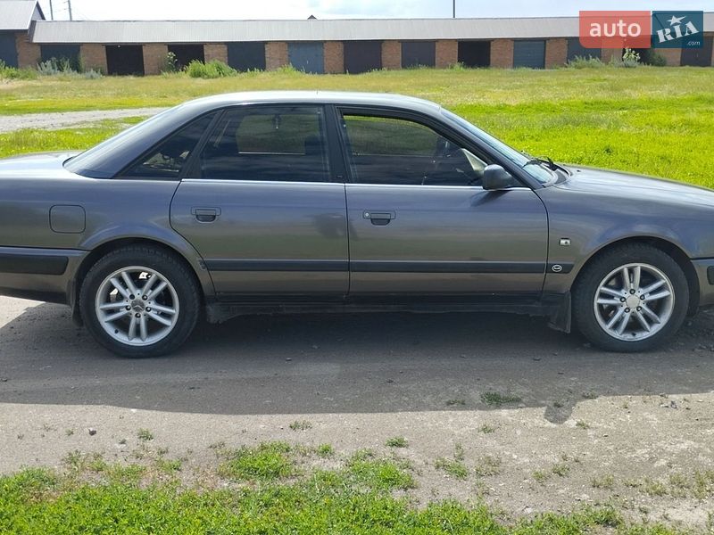 Седан Audi 100 1991 в Ильинцах