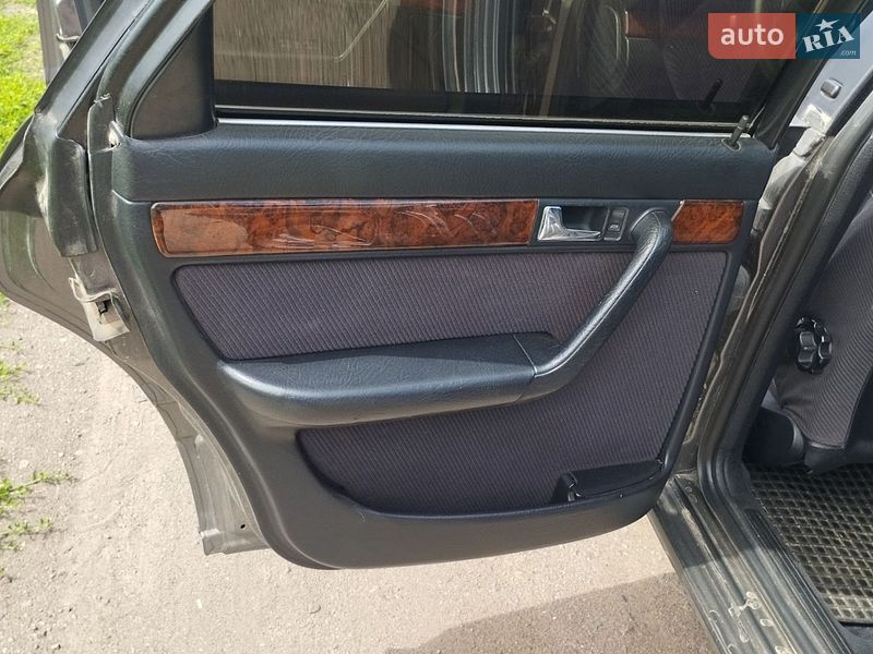 Седан Audi 100 1991 в Ильинцах