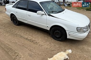 Седан Audi 100 1993 в Городку