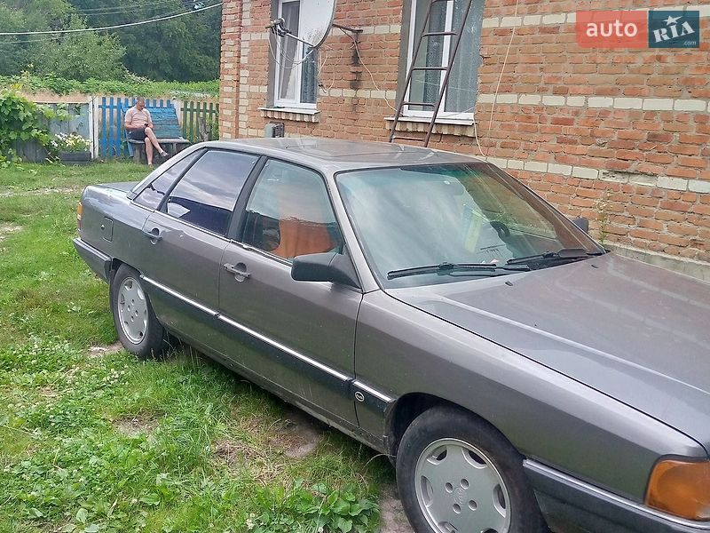 Audi 100, фото з оголошення