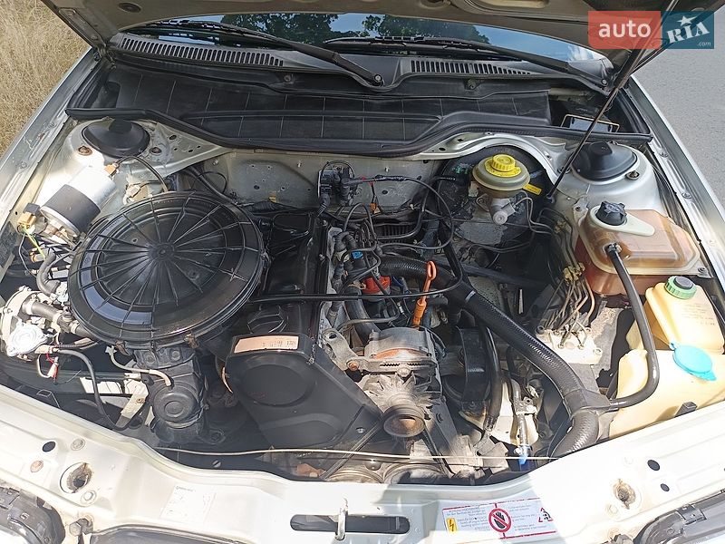 Audi 100 1992 Audi 100 1992