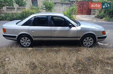 Седан Audi 100 1992 в Одесі