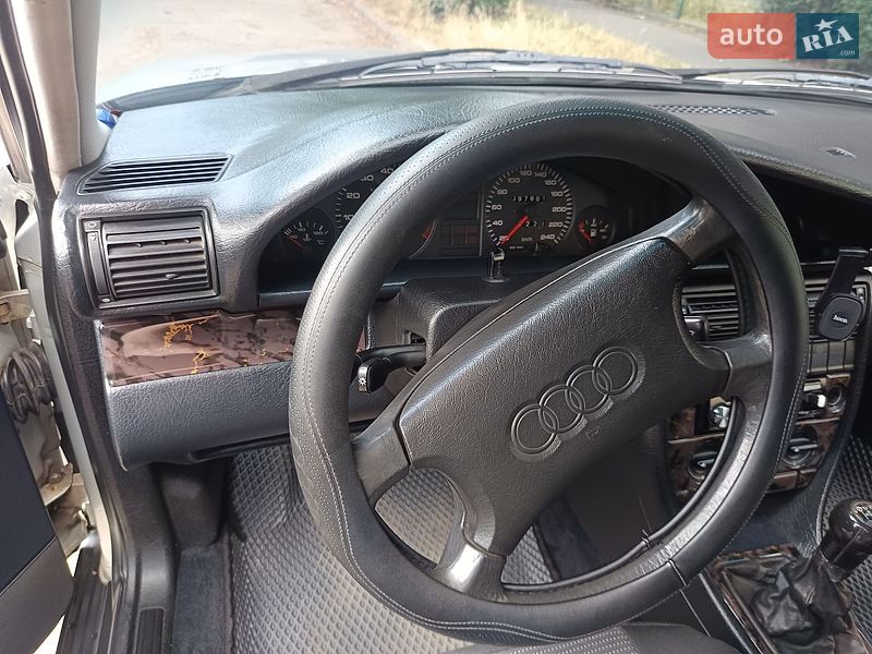 Седан Audi 100 1992 в Одесі