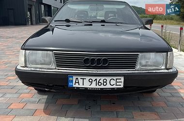Седан Audi 100 1989 в Долині
