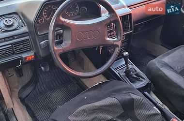 Седан Audi 100 1985 в Черкасах