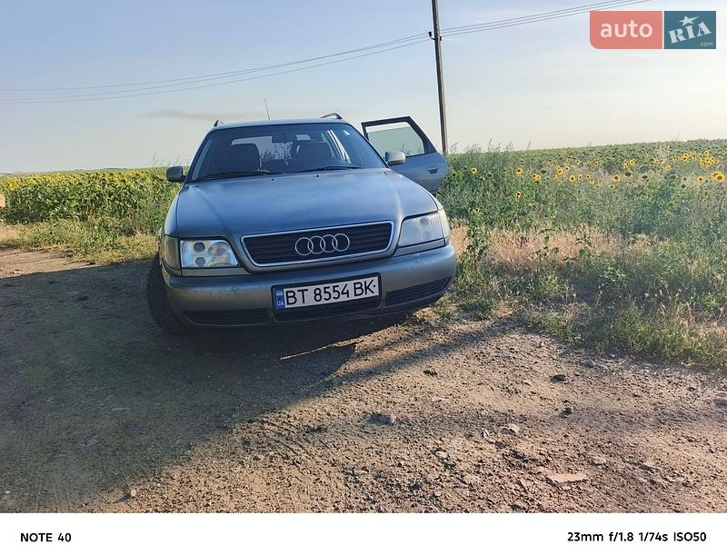 Audi 100 1992 Audi 100 1992