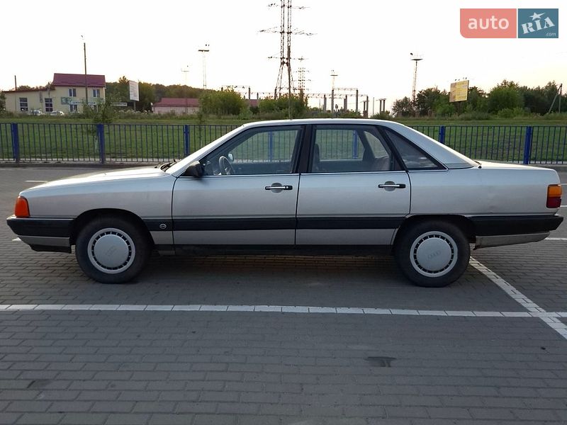Audi 100 1986