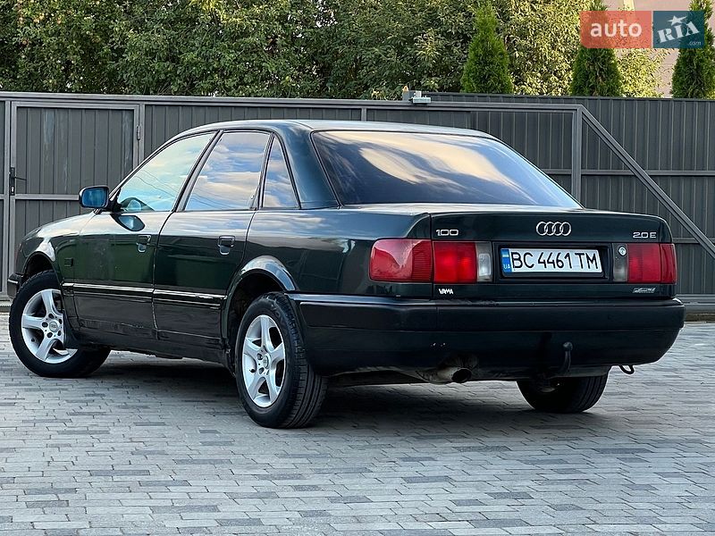 Седан Audi 100 1994 в Дрогобичі