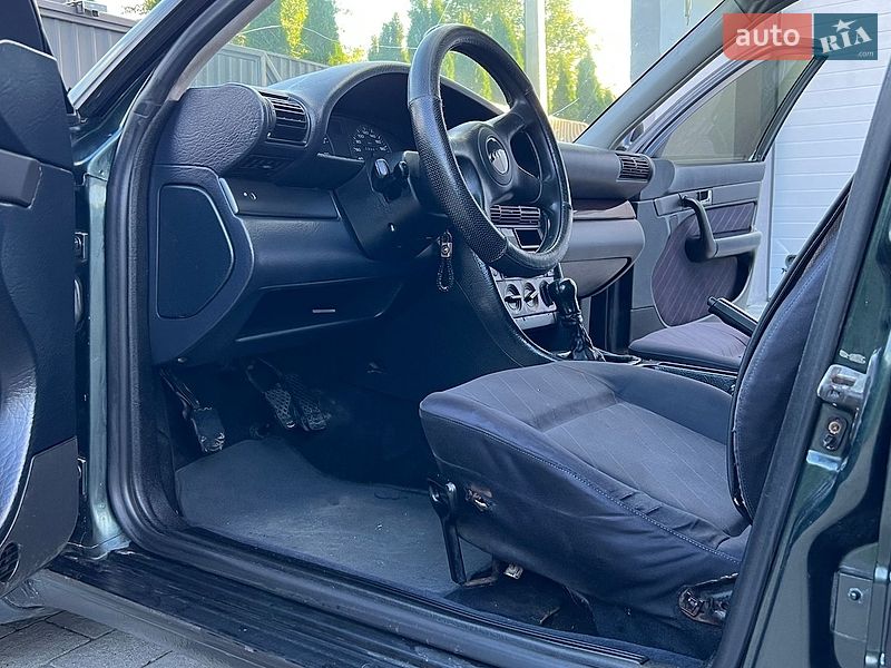 Седан Audi 100 1994 в Дрогобичі