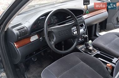 Седан Audi 100 1991 в Вижниці