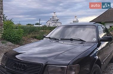 Седан Audi 100 1991 в Вижнице