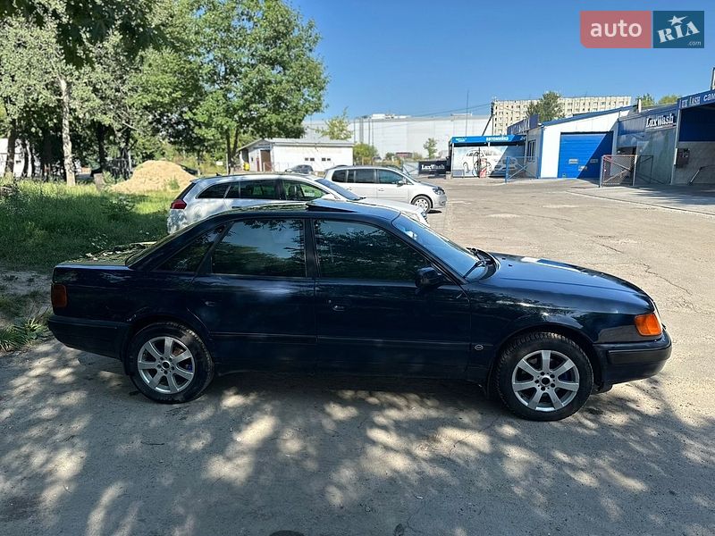 Седан Audi 100 1991 в Львове