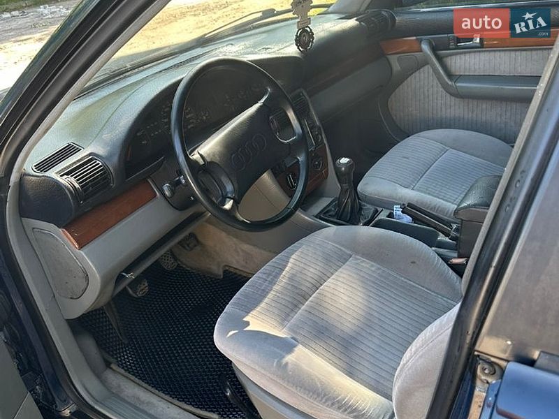 Седан Audi 100 1991 в Львове