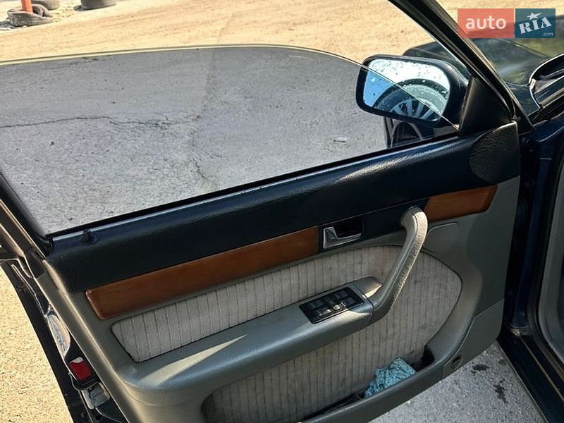 Седан Audi 100 1991 в Львове