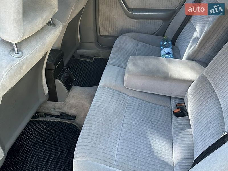 Седан Audi 100 1991 в Львове