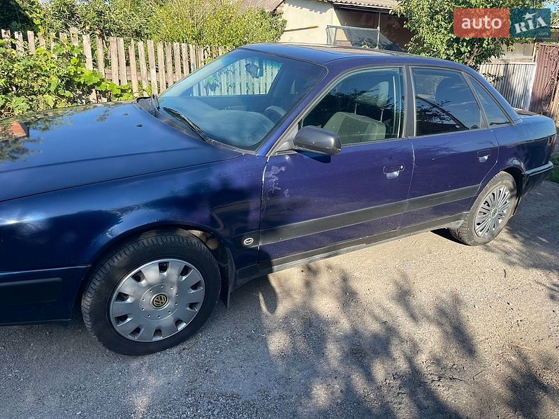 Седан Audi 100 1993 в Запоріжжі