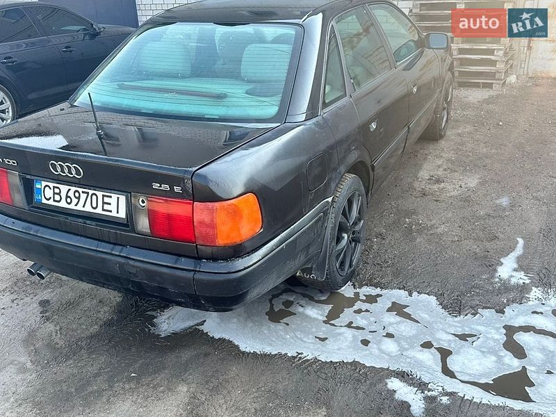 Седан Audi 100 1992 в Чернігові