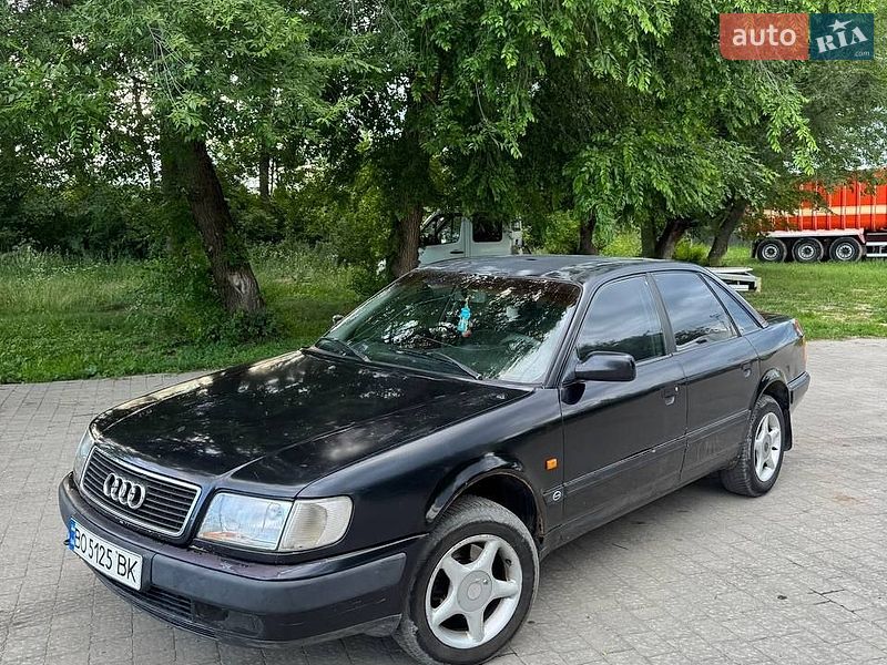Audi 100 1992 Audi 100 1992