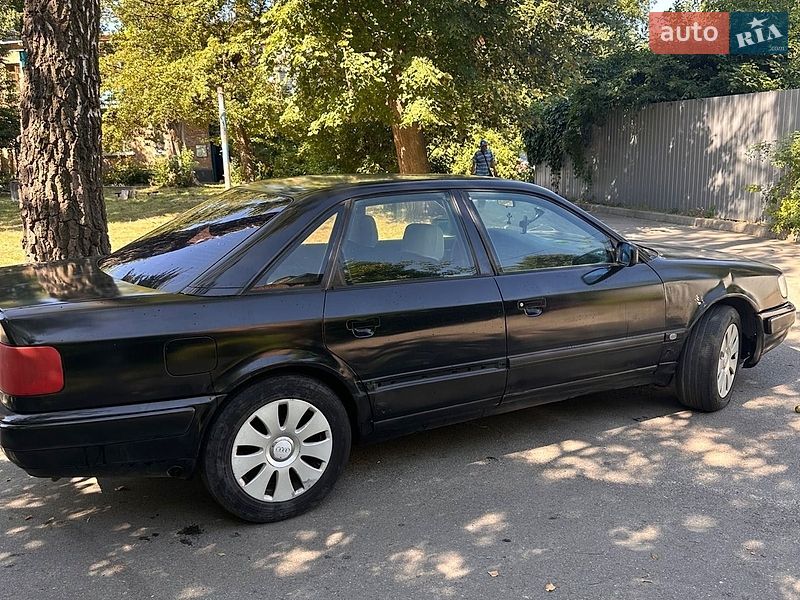 Седан Audi 100 1992 в Вишневому