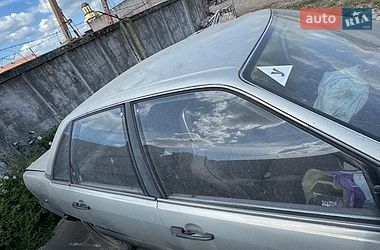 Седан Audi 100 1983 в Ужгороді