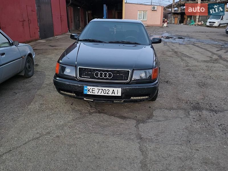 Седан Audi 100 1992 в Днепре