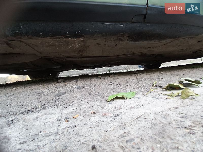 Седан Audi 100 1983 в Володимирі