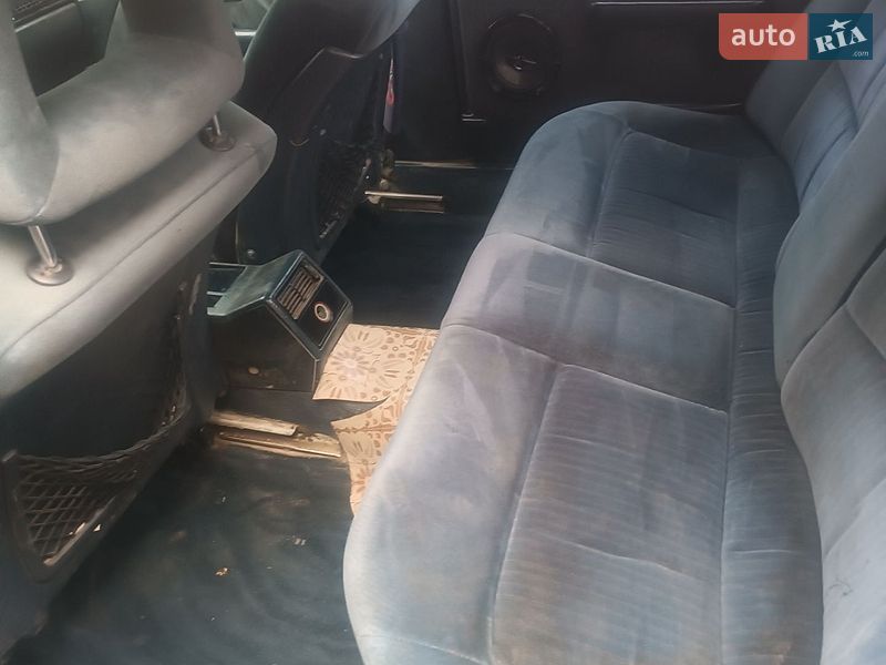 Седан Audi 100 1988 в Тернополе