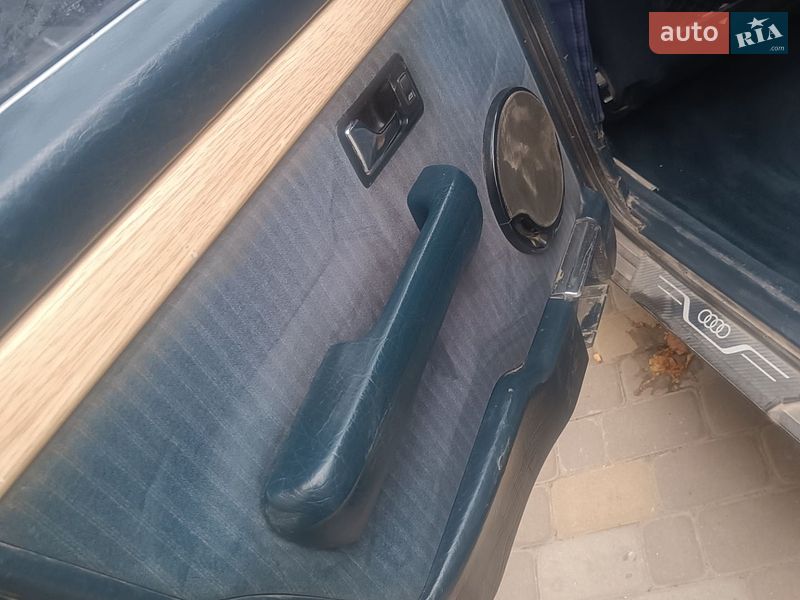 Седан Audi 100 1988 в Тернополе