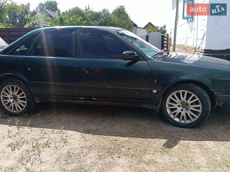 Седан Audi 100 1993 в Острозі