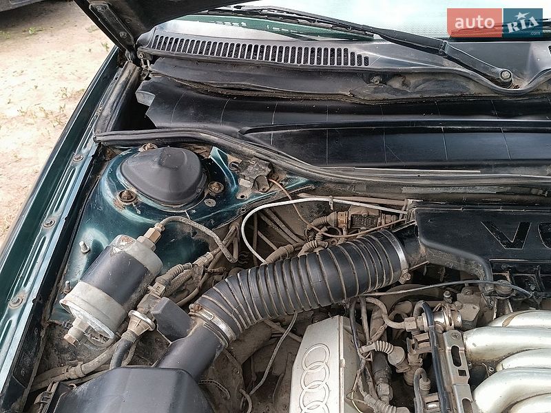 Седан Audi 100 1993 в Острозі