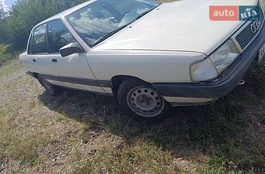 Седан Audi 100 1990 в Ровно