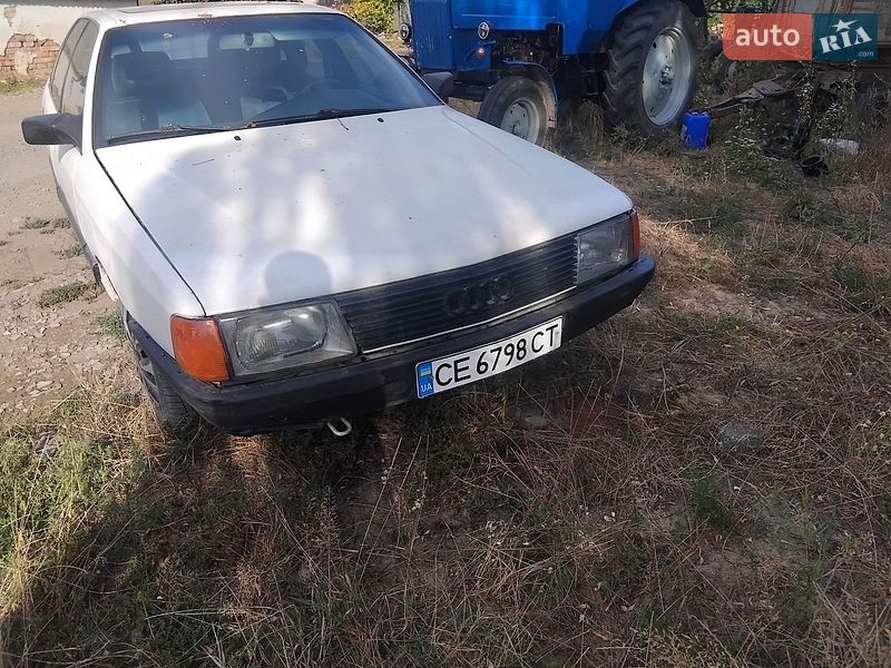 Седан Audi 100 1987 в Чернівцях