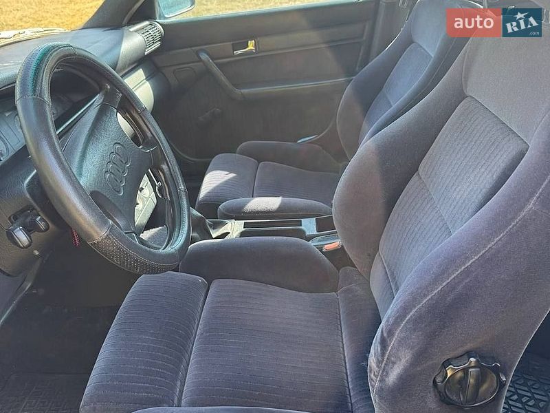 Седан Audi 100 1991 в Чернігові