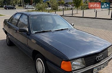 Седан Audi 100 1989 в Луцке